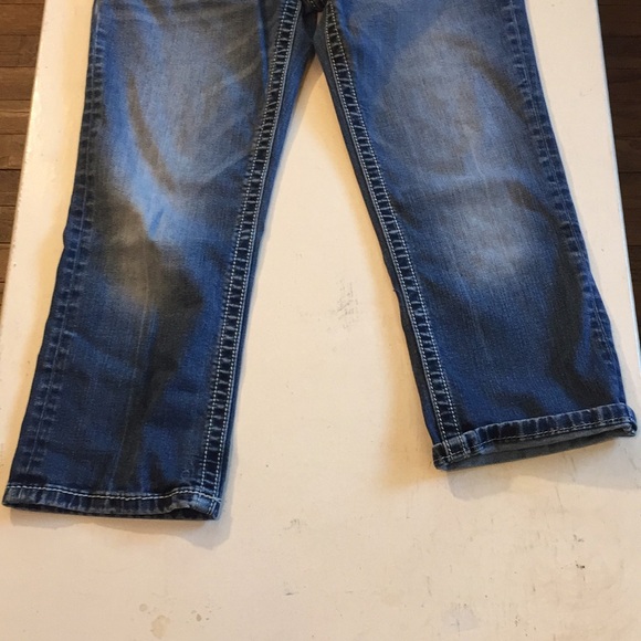 Miss Me Signature Cuffed Capris - Picture 6 of 8